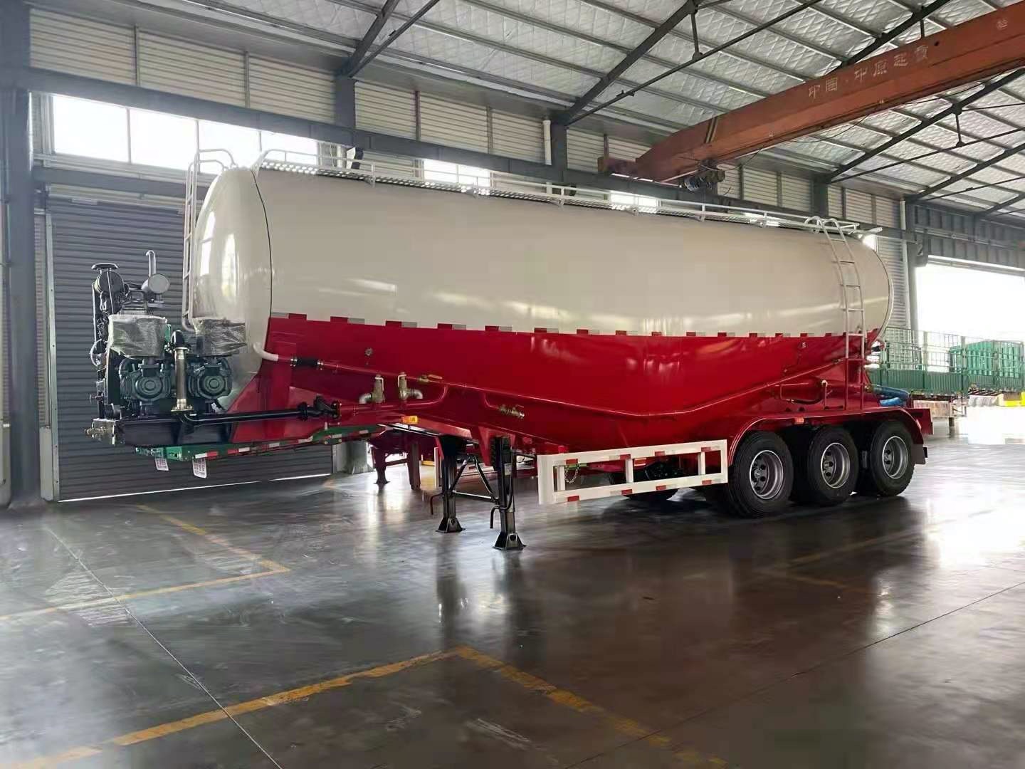 Truk tangki bahan bakar