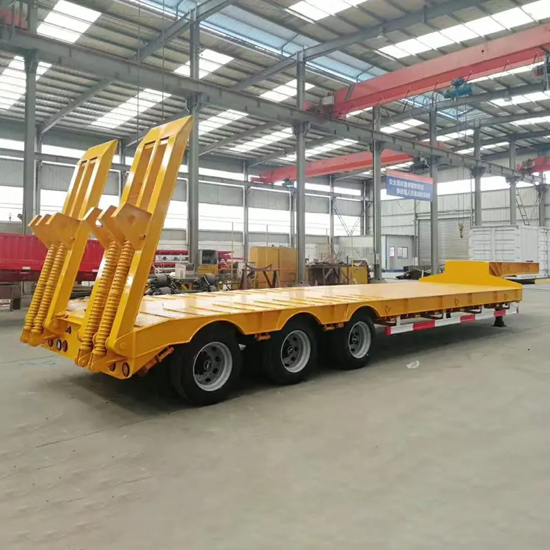 50-60 Ton 3 Gandar Trailer Semi Lowbed dengan Ramp Belakang